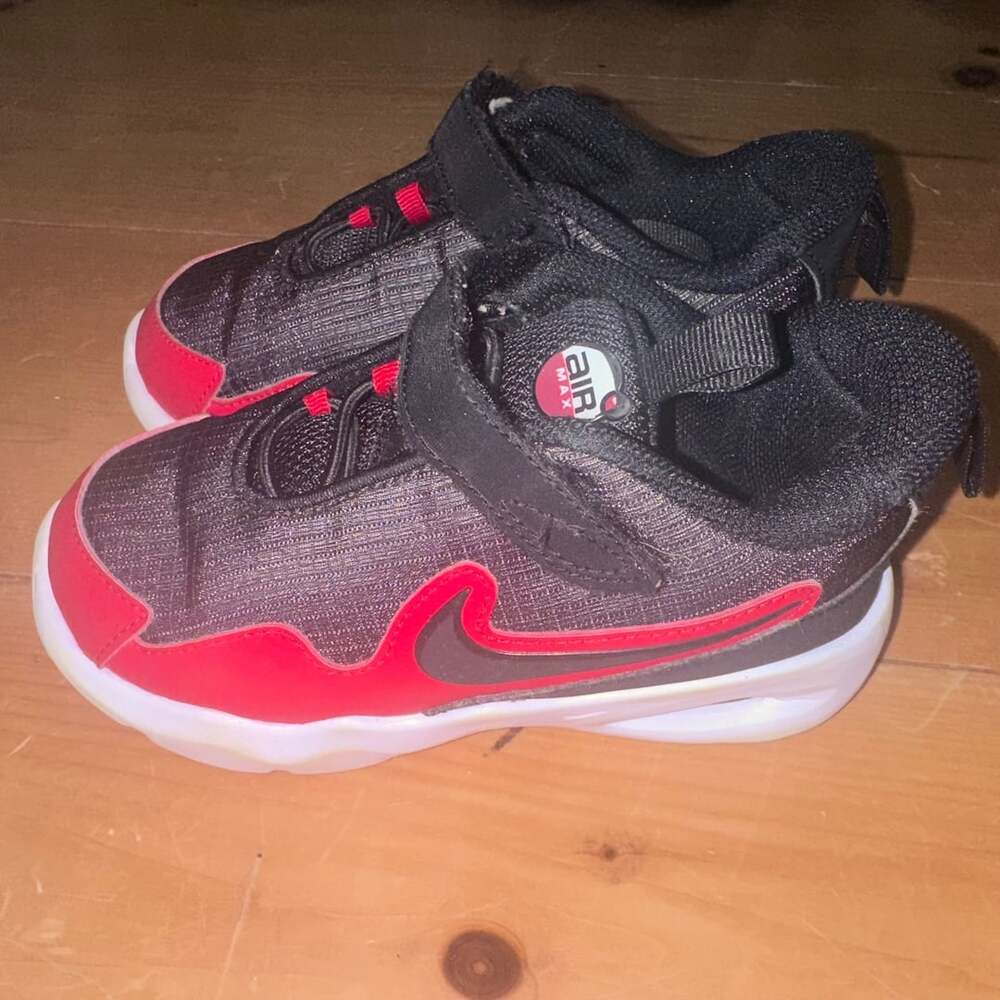 Kids Nike Kids Air Max Nova (Little Kid) red Black 10